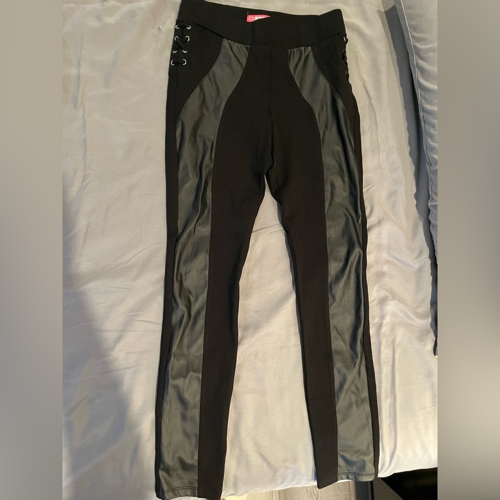 High Rise Leggins - Picture 2 of 3